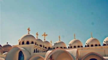 تحرك قضائي.. لجنة فنية تبدأ فحص أسباب انهيار سور دير القديس أبو فانا